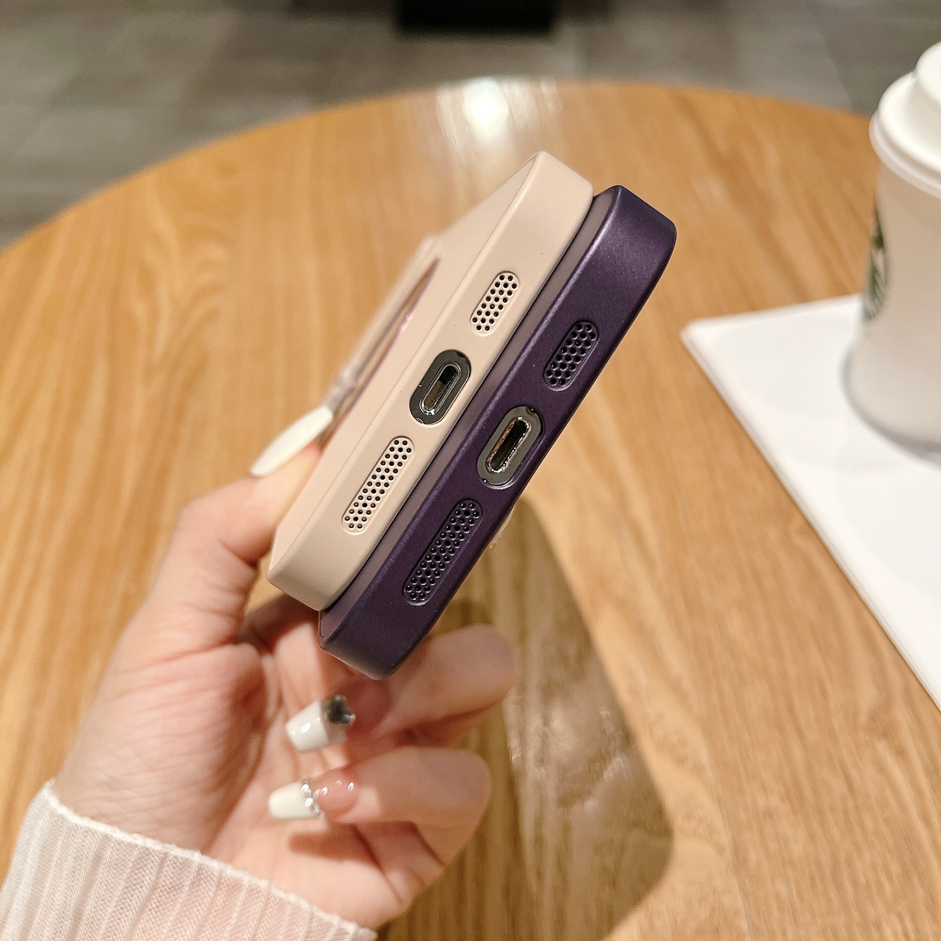 Ốp lưng cho iPhone 11/12/13/14 Pro Max lưng nhám hở Táo sạc tính,bảo vệ camera cực đẹp