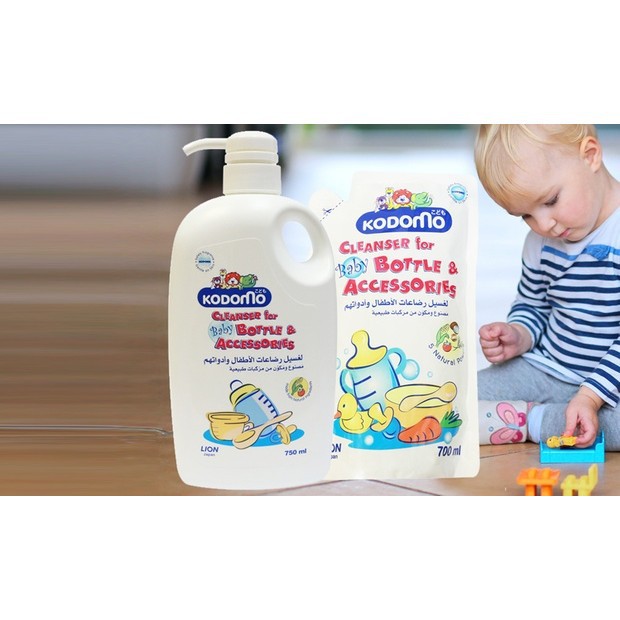 Nước rửa bình sữa cho bé và rau quả Kodomo 700ml - Túi