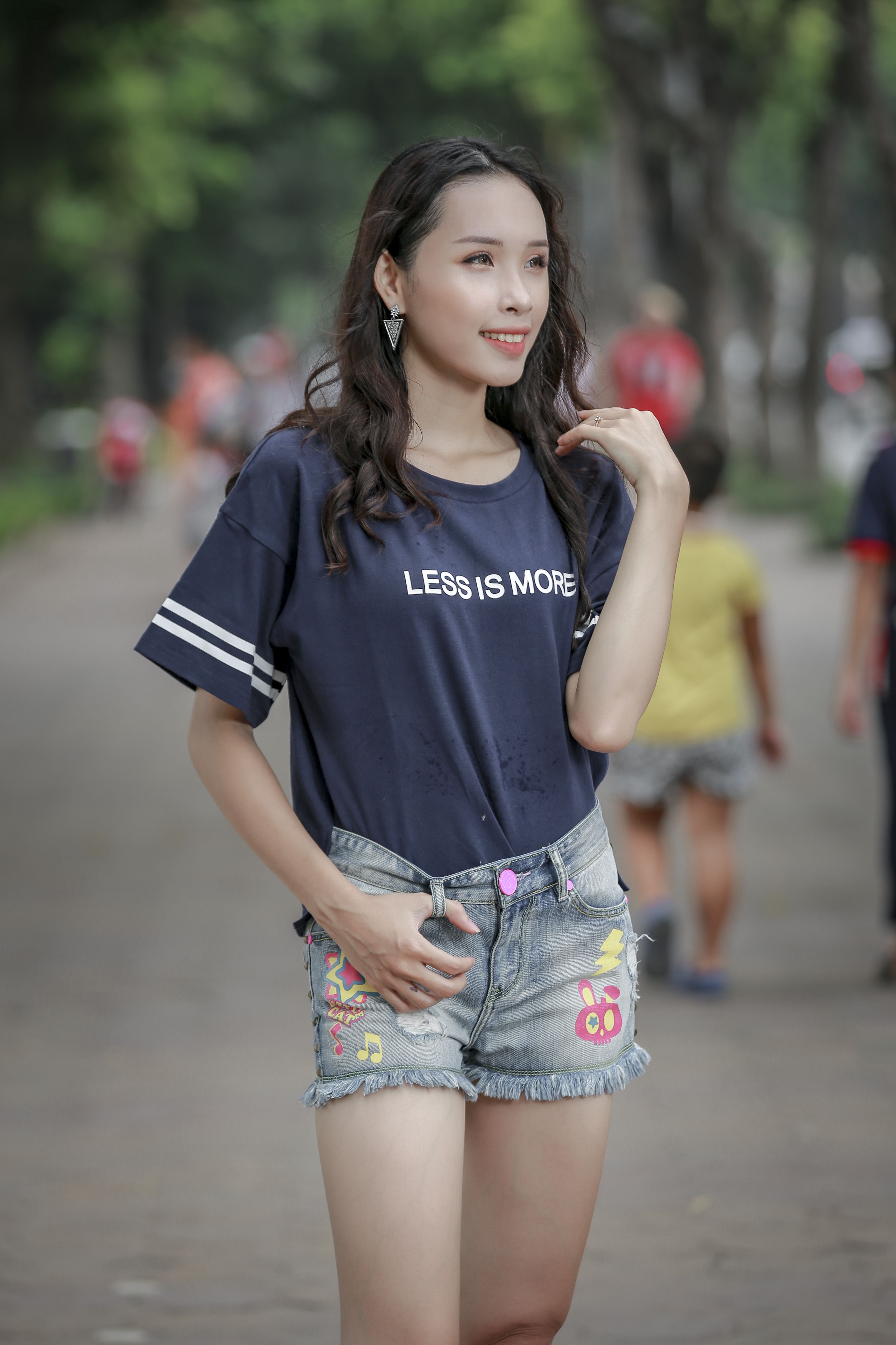 Quần shorst jeans nữ- Wemeet-S03B2W1601021694