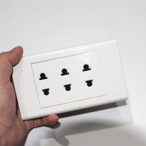 Ổ cắm ba 2 chấu S18U3 Sino