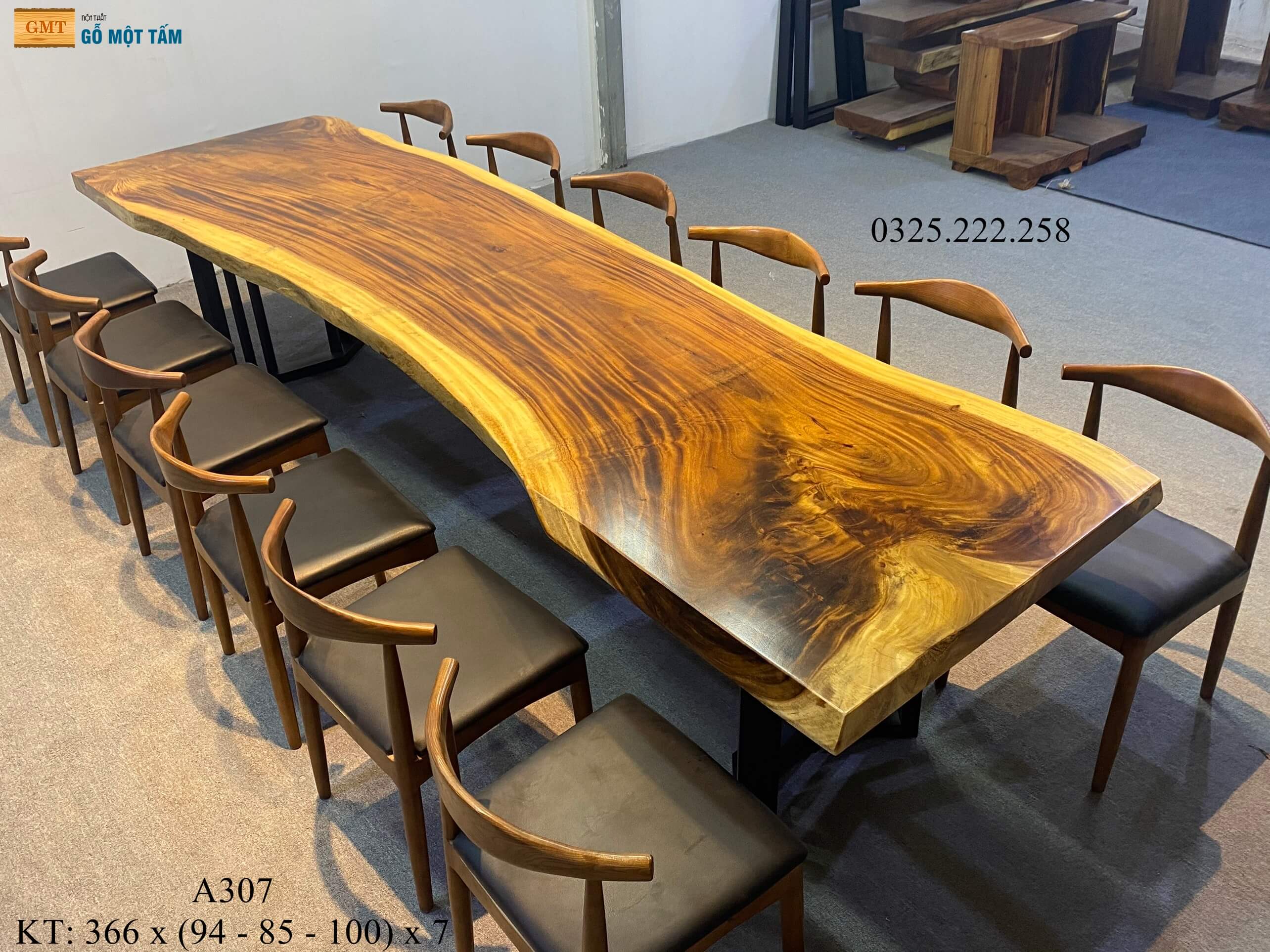 Bàn Cafe Gỗ Me Tây, Bàn Sân Vườn Gỗ Me Tây, Bàn Gỗ Me Tây Nguyên Tấm Dài 3,69m Rộng 1m Dày 7cm