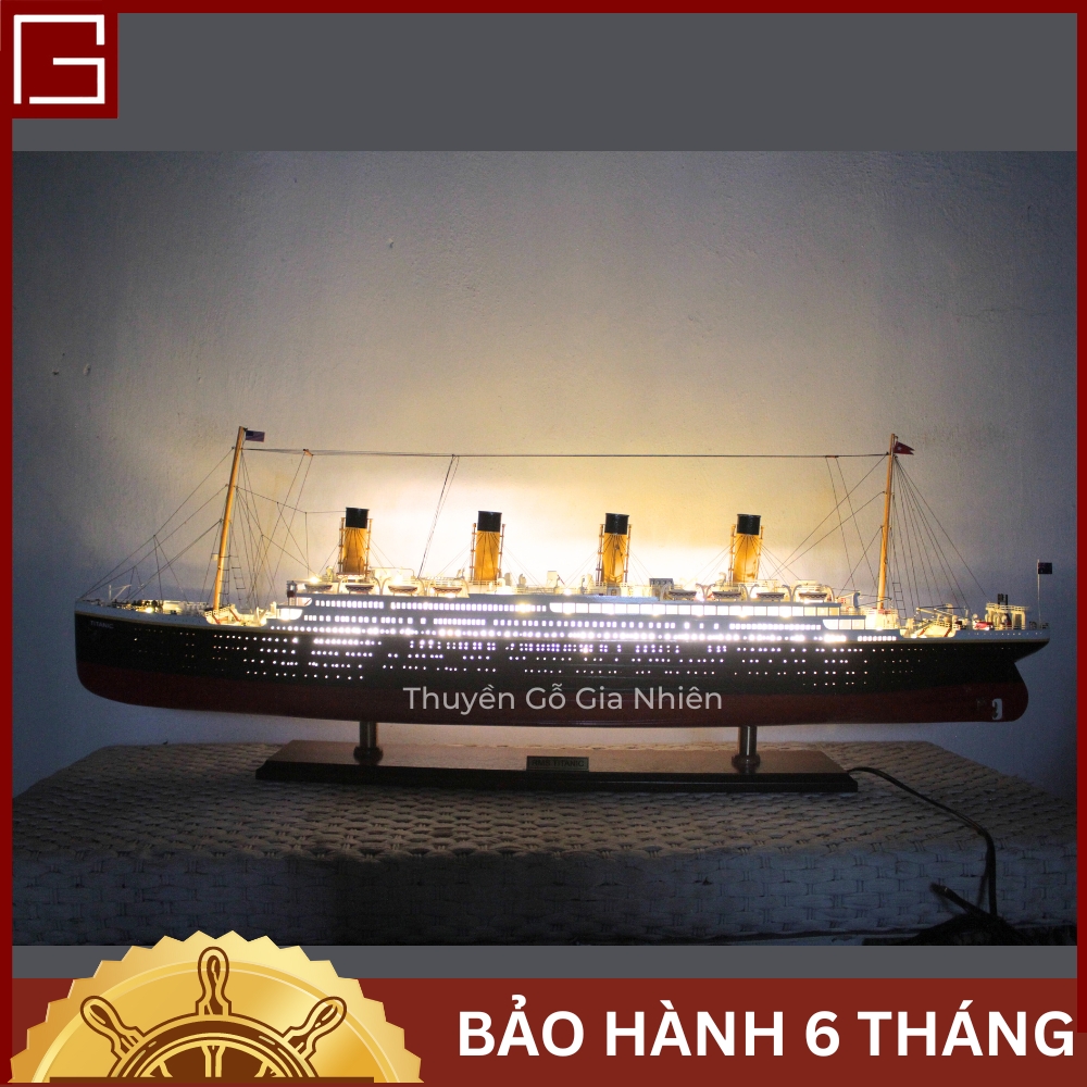 Mô Hình Thuyền Gỗ Trang Trí Phong Thủy Dạng Thuyền Du Lịch RMS TITANIC WITH LIGHTS Chính Hãng, Hàng Xuất Khẩu Chất Lượng Cao