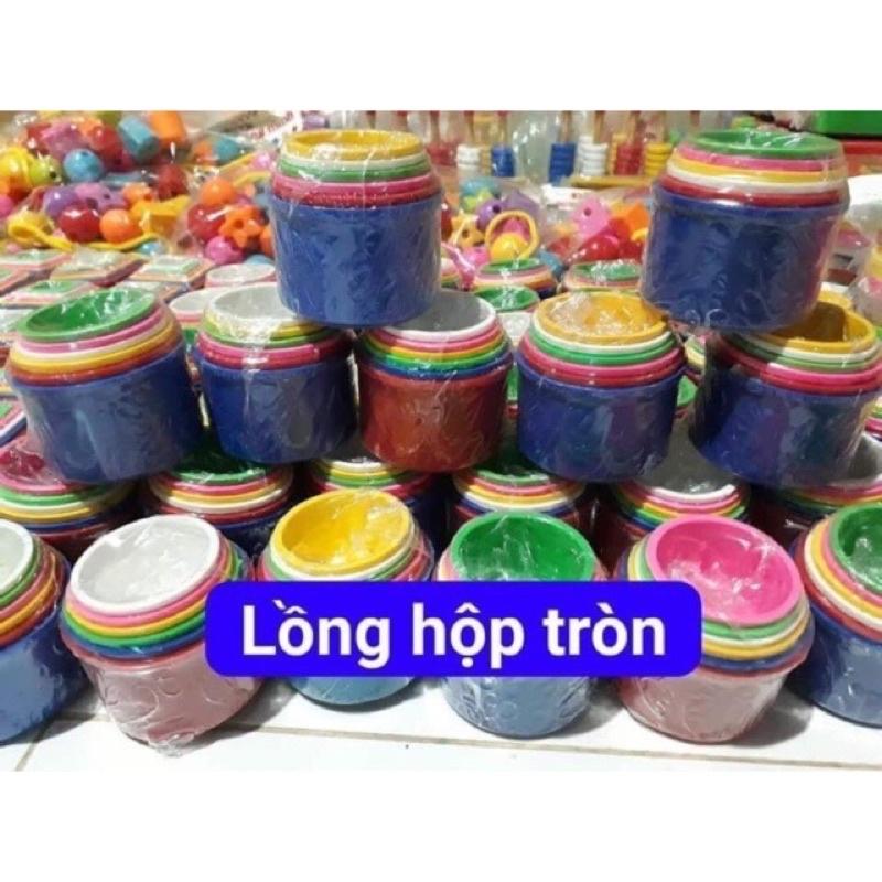 Lồng hộp vuông hoặc lồng hộp tròn cho trẻ