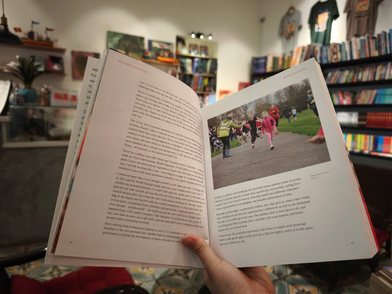 Sách - To the Finish Line: A World Champion Triathlete’s Guide To Your Perfect Race by Chrissie Wellington