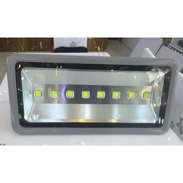 Đèn pha led ngoài trời, pha xám 400w