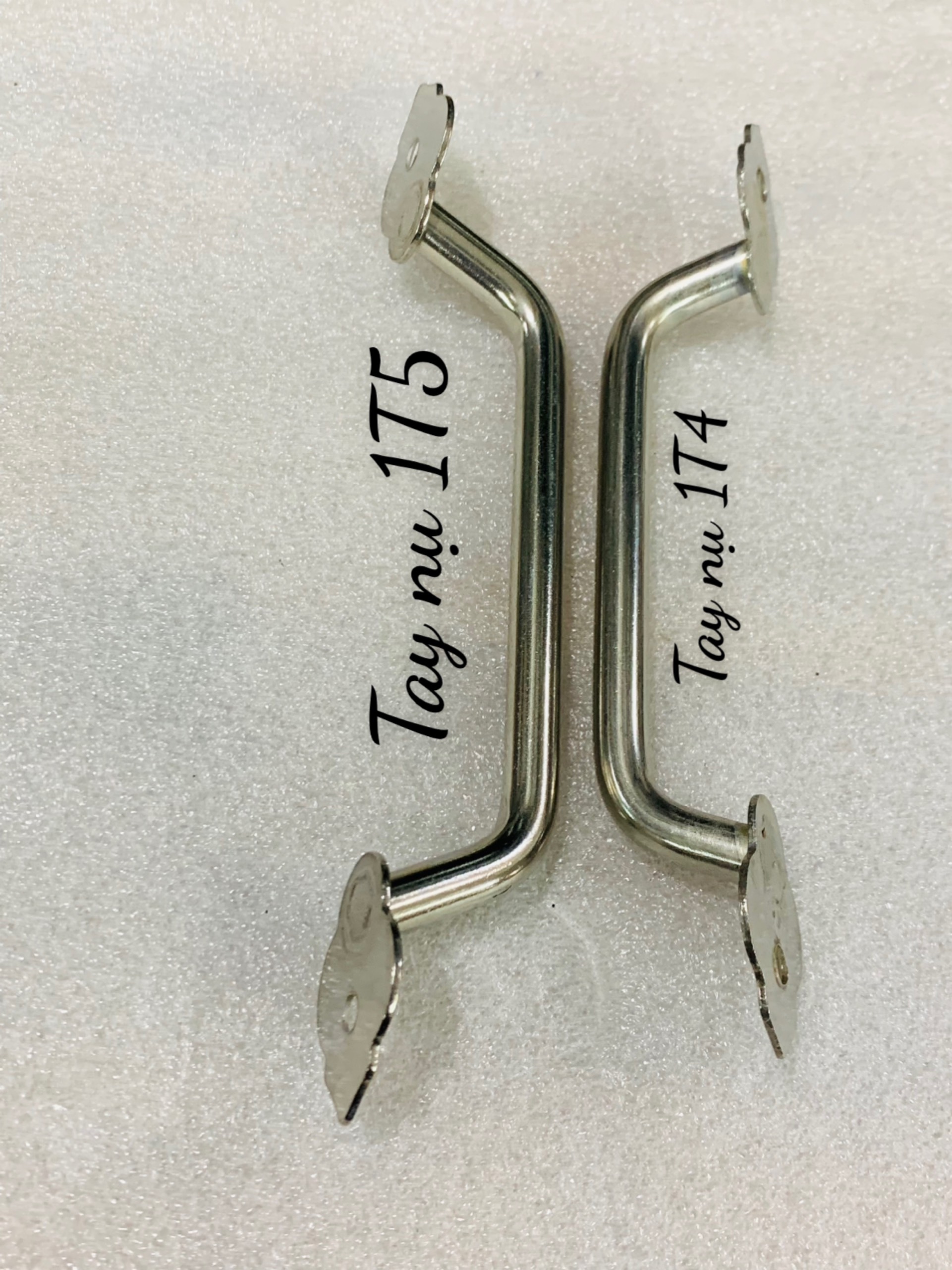 Tay tủ nụ inox đặc dài 15cm