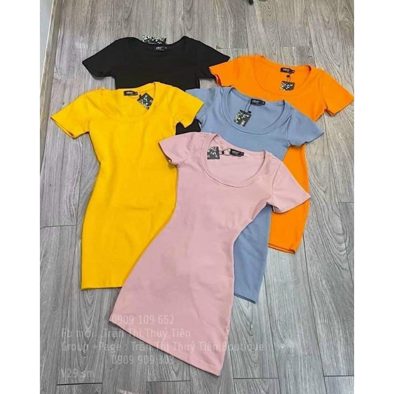 Đầm body cổ vuông.chất borip xịn
