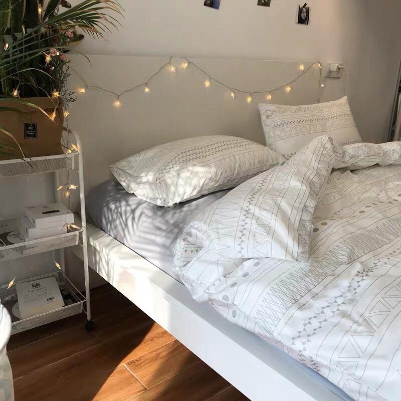 Bộ Chăn Ga Gối Cotton Living 100%cotton Hàng Nhập Khẩu Cao Cấp Mẫu Kẻ Thổ Cẩm Trắng Đơn Giản Độc Lạ