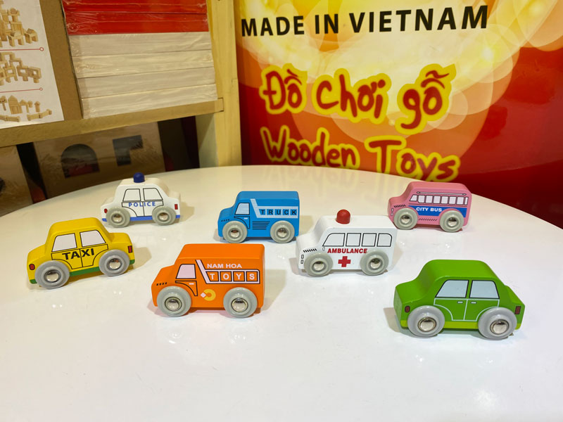 Đồ chơi xe gỗ | Bộ sưu tập 7 mẫu xe thông dụng cho bé học mà chơi các loại phương tiện