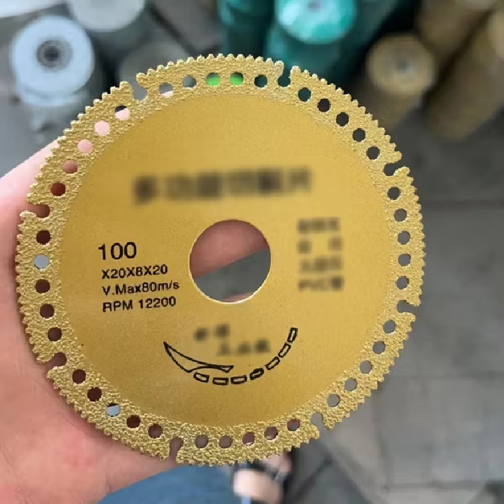 lưỡi cắt đa năng cắt gỗ gạch đá rất tiện