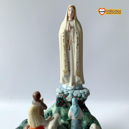 Tượng Sứ- Mẹ Fatima, ba trẻ và con cừu