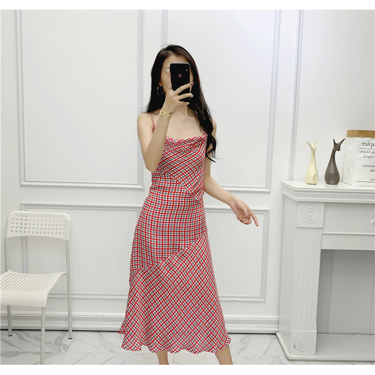 Đầm 2 dây họa tiết caro quyến rũ - A18F