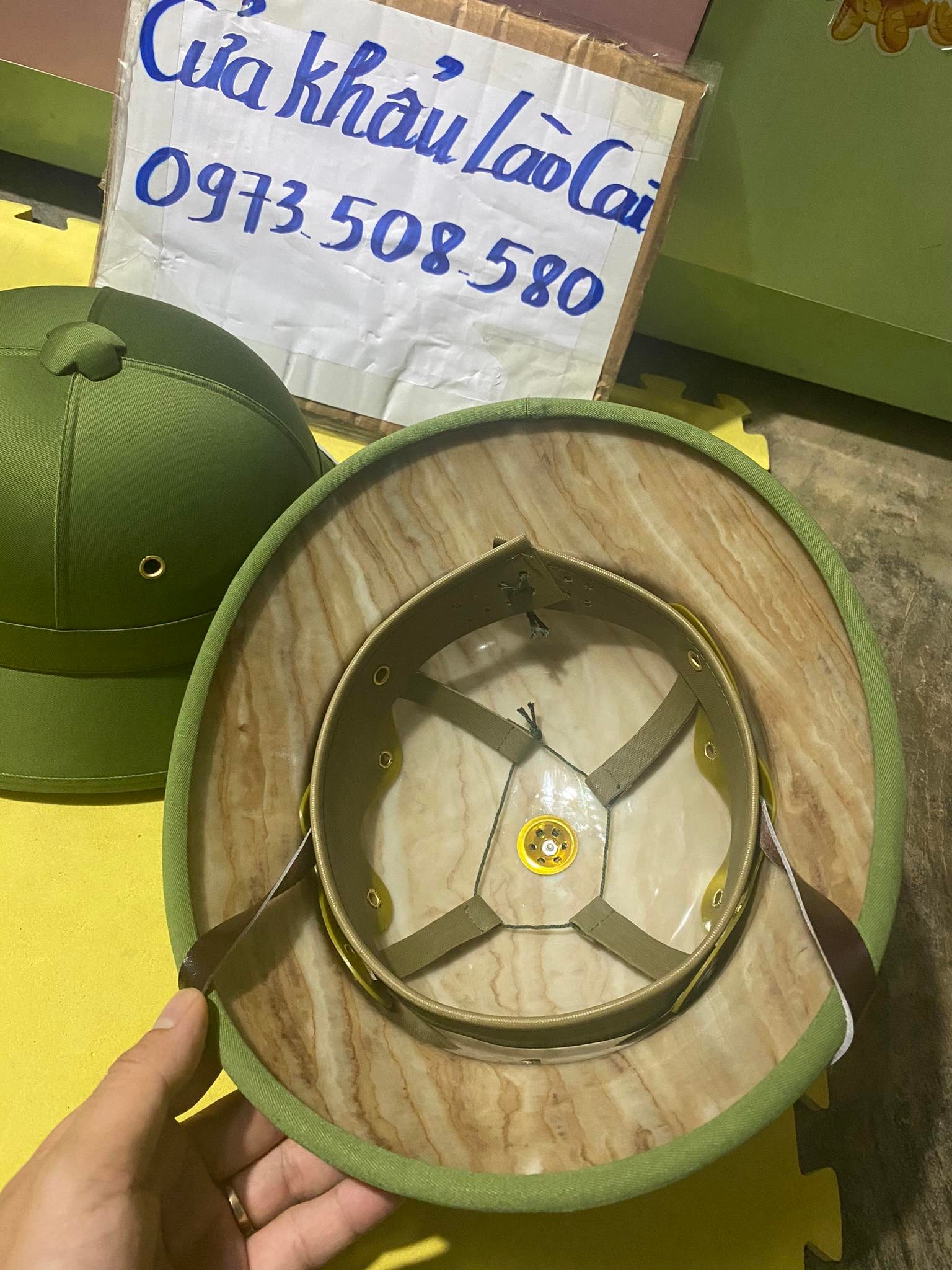 Mũ cối tàu cao cấp cốt phíp lòng vân đá, vải gabadin tô châu, hàng thửa