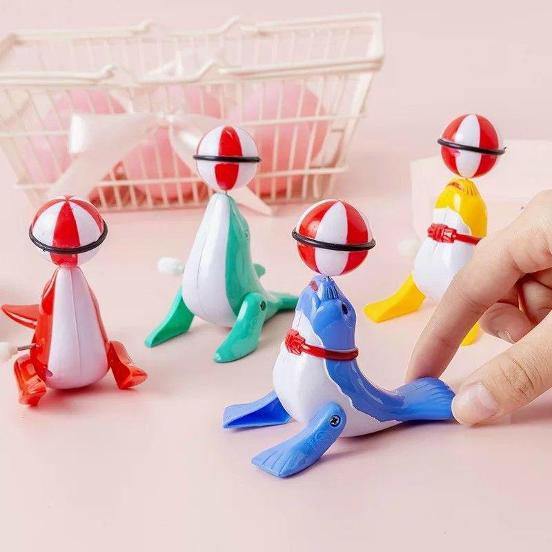 Đồ chơi vặn cót thú chạy lên dây cót đáng yêu cho bé