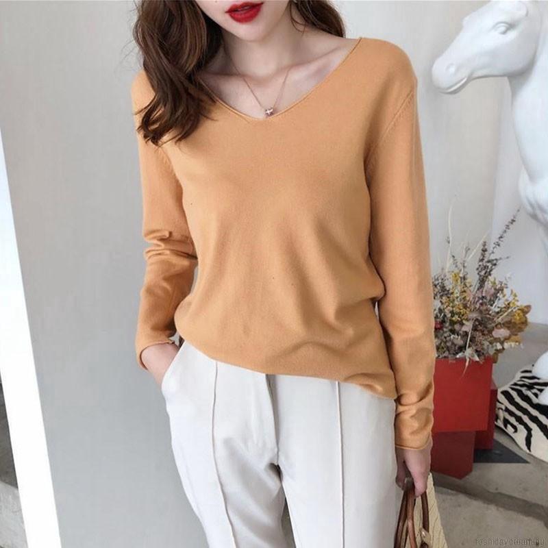 Áo thun tay dài dáng rộng màu trơn cổ chữ V thời trang cho nữ