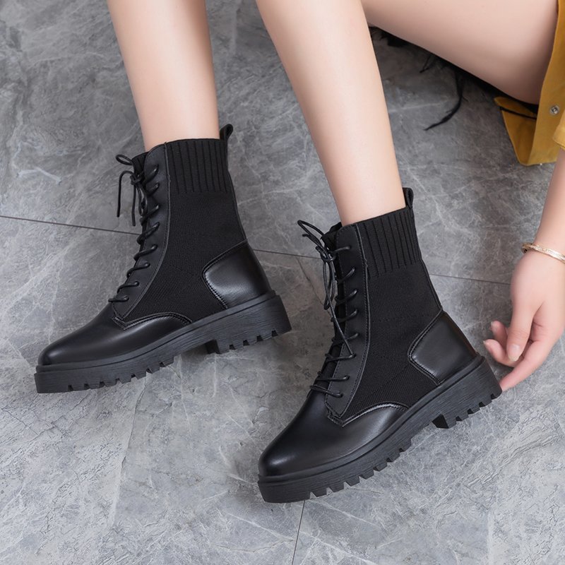 Boots Nữ Đen Cá Tính