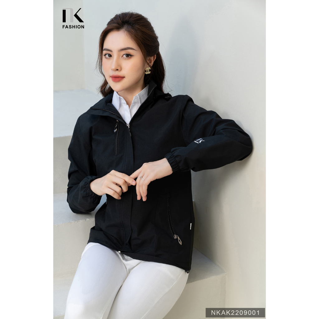 Áo Khoác Gió 3 Túi Thêu Tay NK FASHION Màu Sắc Nhã Nhặn, Thiết Kế Thanh Lịch Cho Nữ NKAK2209001