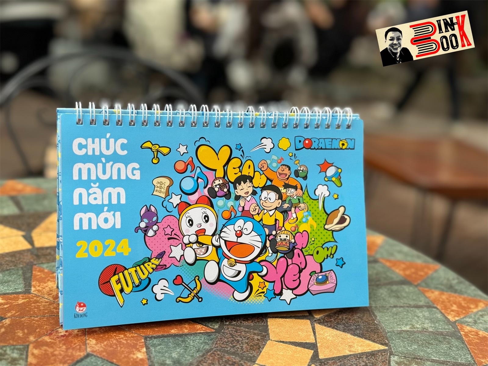 (TẶNG KÈM BẢNG STICKER) LỊCH ĐỂ BÀN DORAEMON 2024 –  Fujiko Pro – NXB Kim Đồng