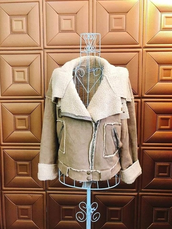 Bộ 5 Tấm Xốp Dán Tường Da Ô Vuông, Da P3 Nâu Đồng