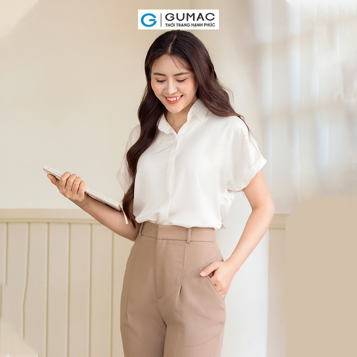 Áo sơ mi nữ tay ngắn liền lai lật nẹp che nút công sở thanh lịch thời trang GUMAC AD06017