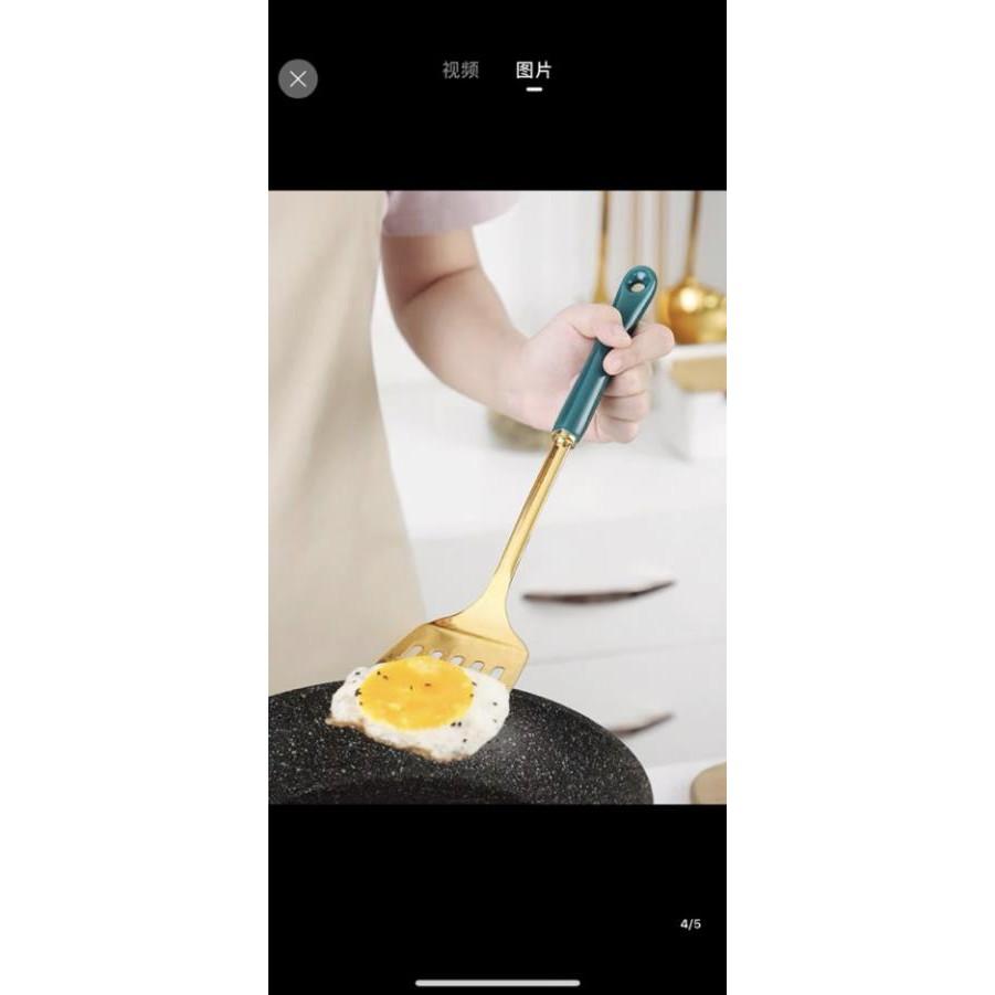 Bộ môi xẻng nhà bếp 6 món màu inox vàng cán sứ xanh cổ vịt phong cách Châu Âu sang chảnh