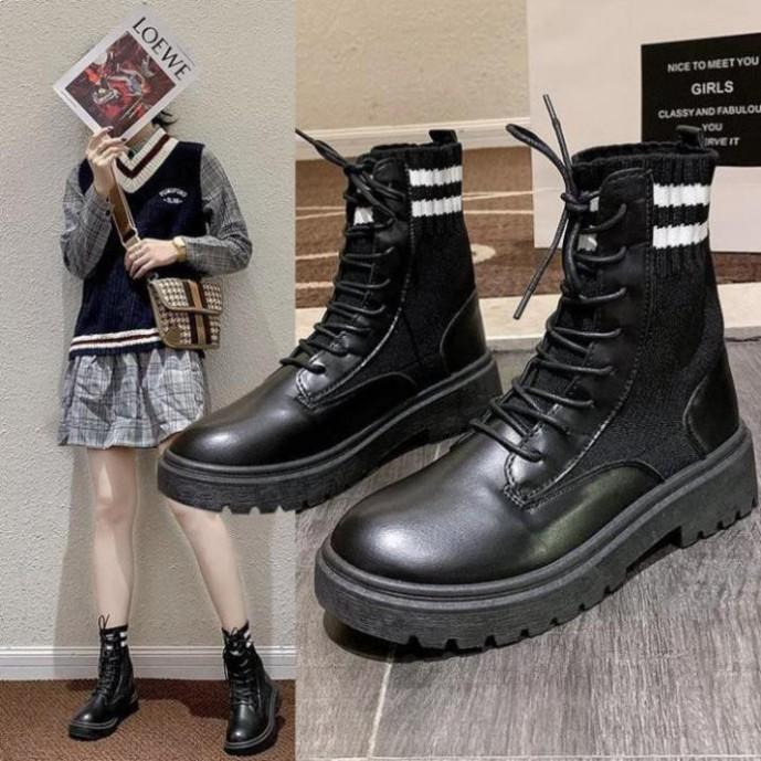 Boots Nữ, Giày Bốt Nữ Dr. Martens Phối Len Cổ Chân Màu Đen Mẫu Mới Mùa Thu Đông AMZO Giày Dép Nữ Thời Trang BH1