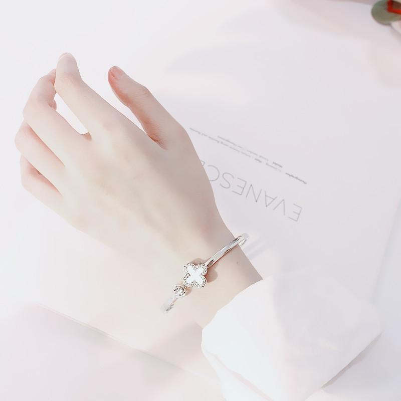 Vòng tay tình yêu, Đơn giản ngọt ngào, VTA012
