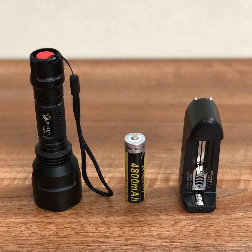 Đèn pin Siêu Sáng UltraFire C8 ( Hàng Chính Hãng )