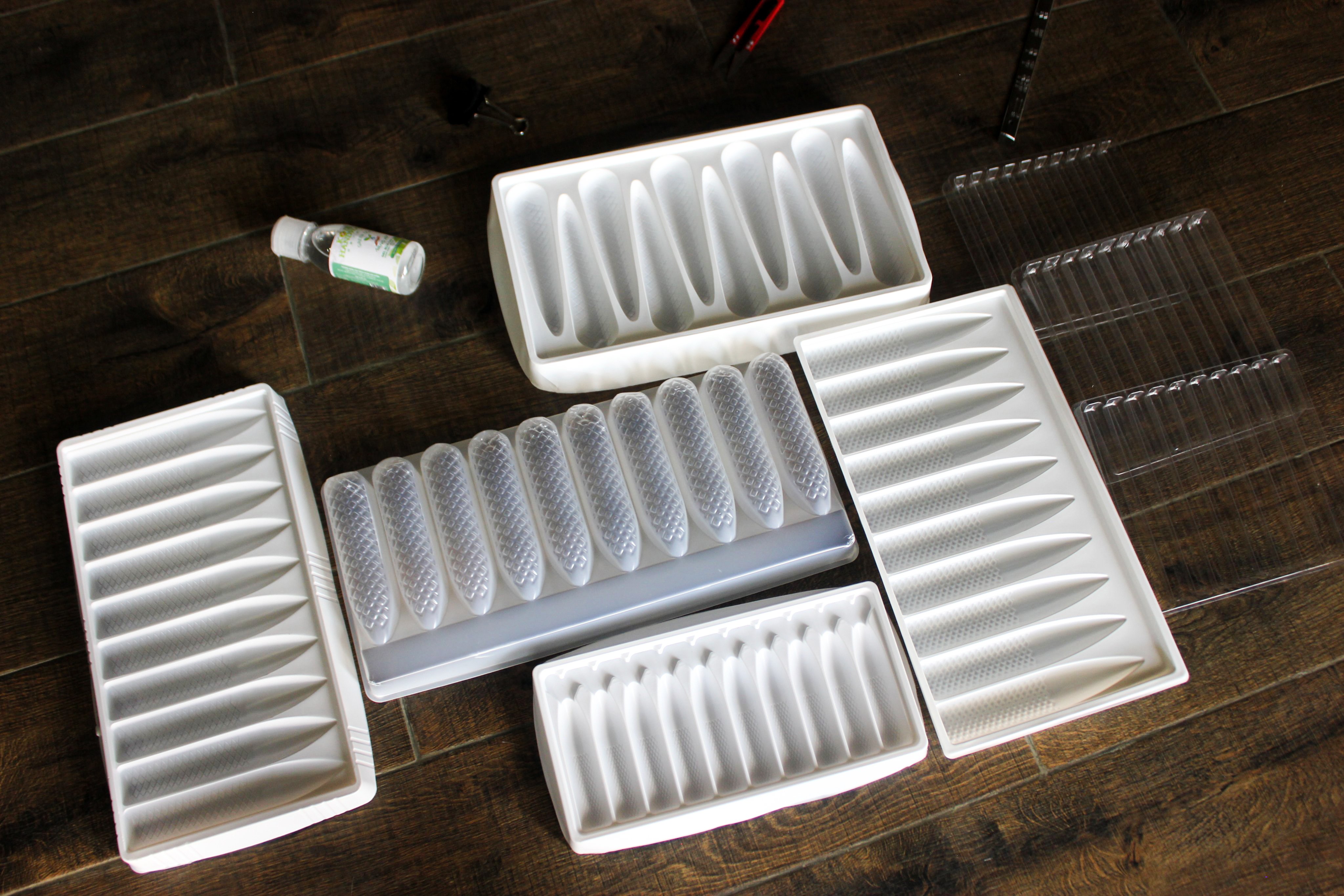 [Combo 100 cái] Khay nhựa PP đựng tôm Dong Ho TSTP bảo quản giữ dáng form tôm - Size 8/12 - Hàng chính hãng