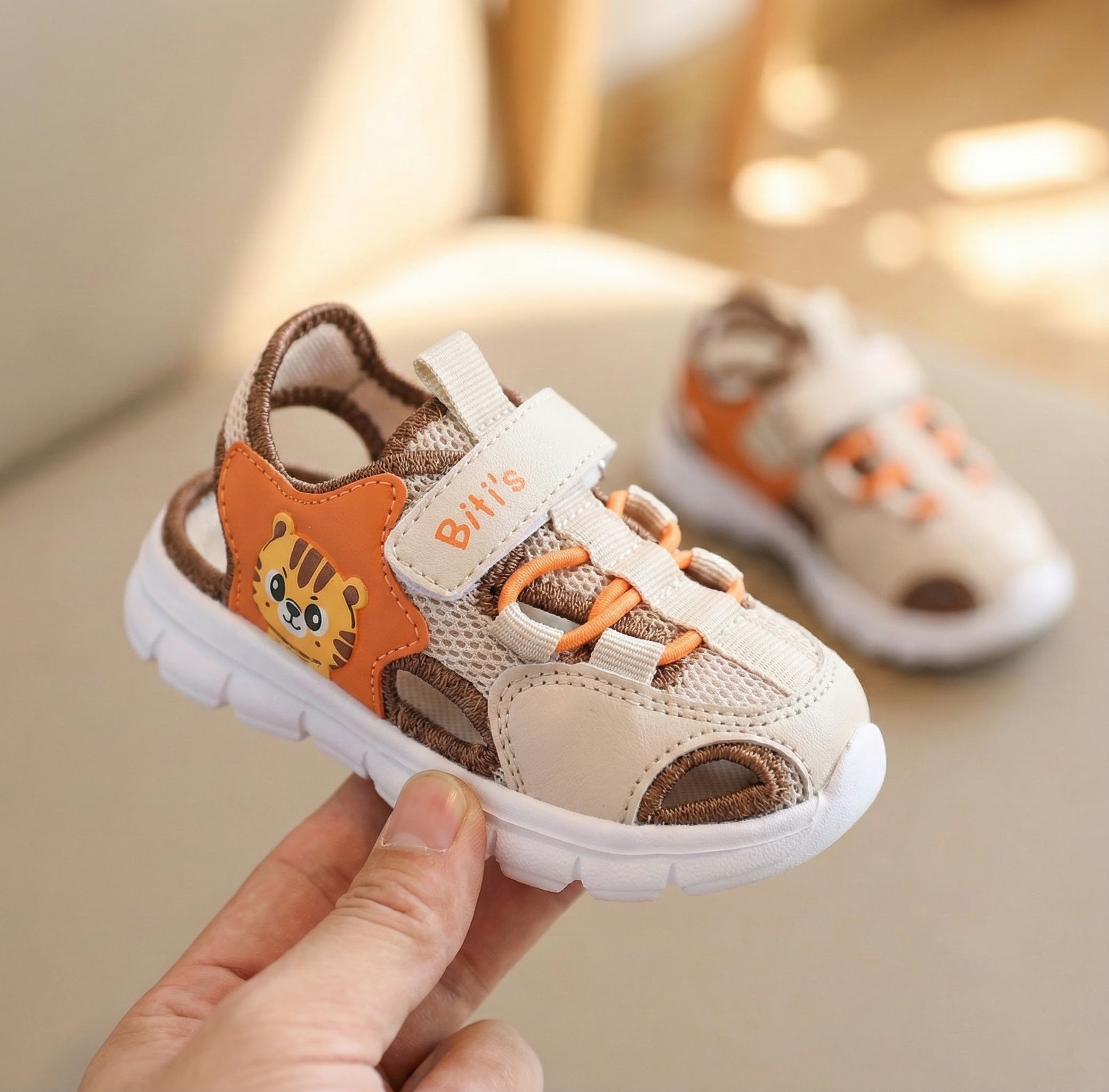 Giày Biti's tập đi trẻ em (24-29)