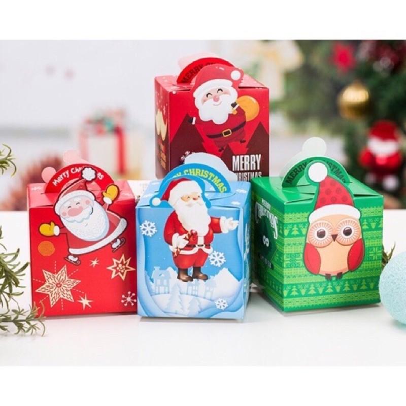 Tất noel cho bé yêu