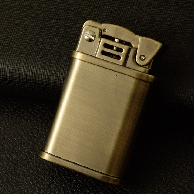 Vỏ Hột Quẹt Bật Lửa Xăng Chief CF211 Làm Bằng Đồng Nguyên Khối Nhiều Màu - Dùng Xăng Bấc Đá Cao Cấp