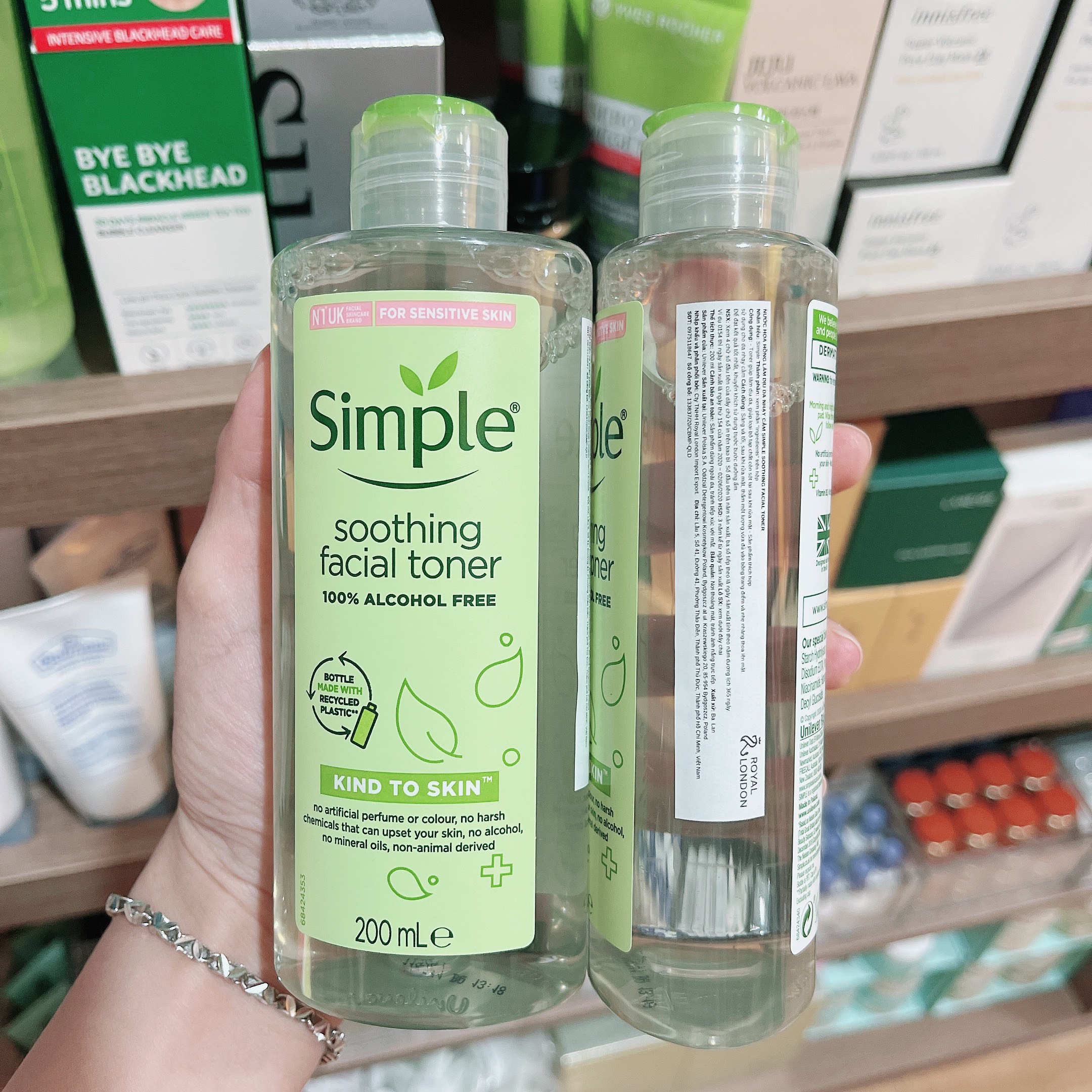 Combo dưỡng da dịu nhẹ, sạch sâu Simple (Tẩy trang + Sữa rửa mặt + Toner + Sữa dưỡng)