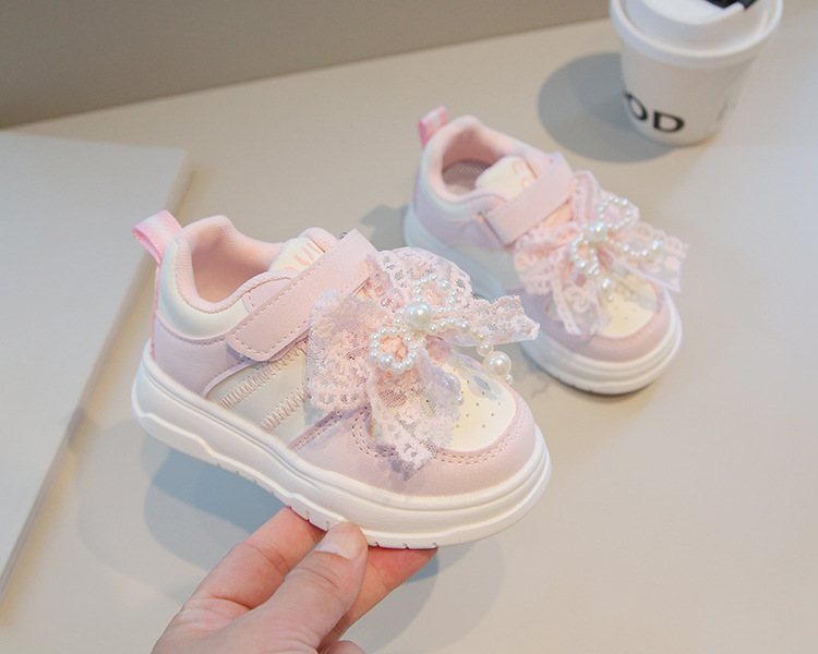 Giày thể thao cho bé phong cách dễ thương – GTE9171