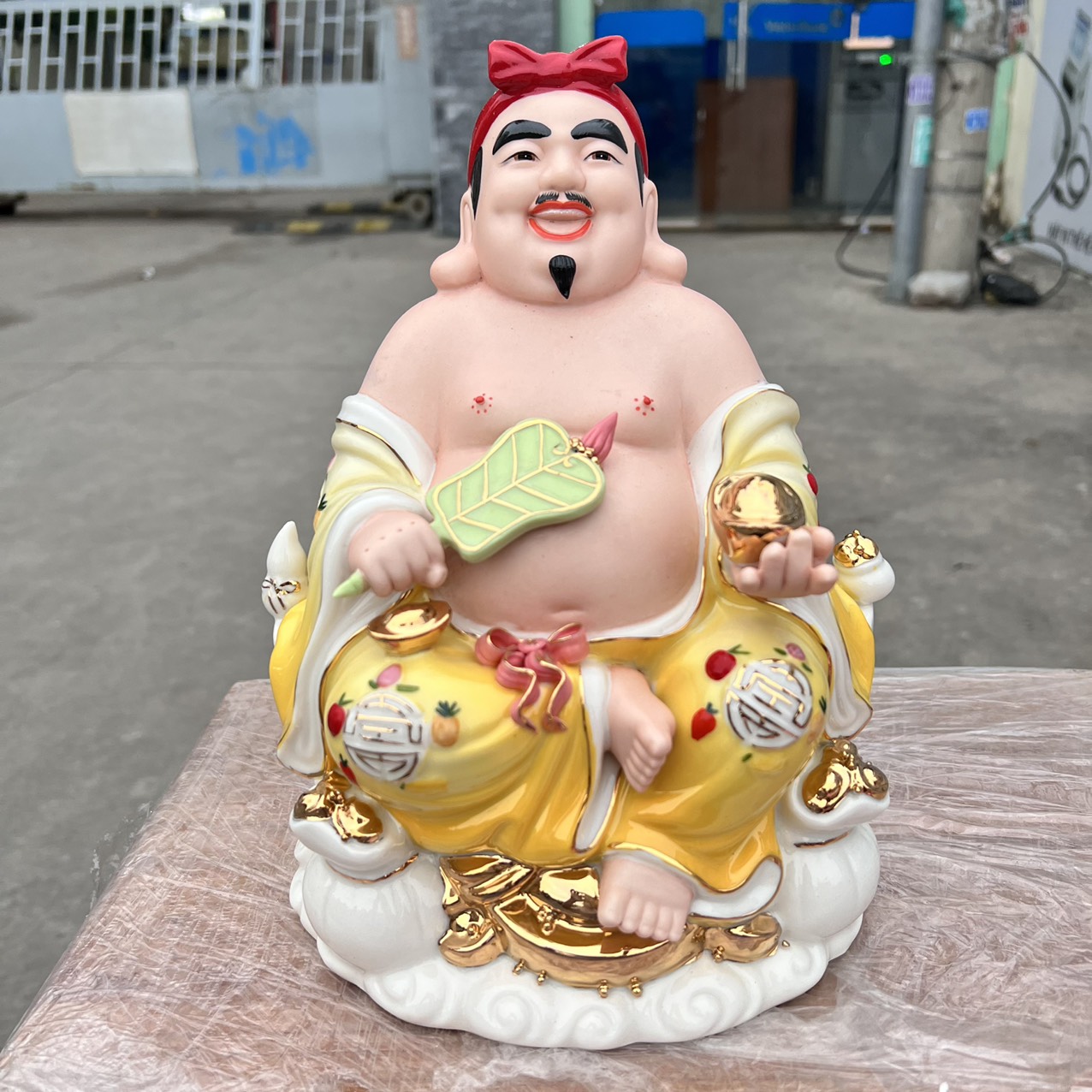 Tượng Thần Tài Thổ Địa sứ đức hóa cao cấp nhập khẩu Đài Loan cao 25cm – VÀNG