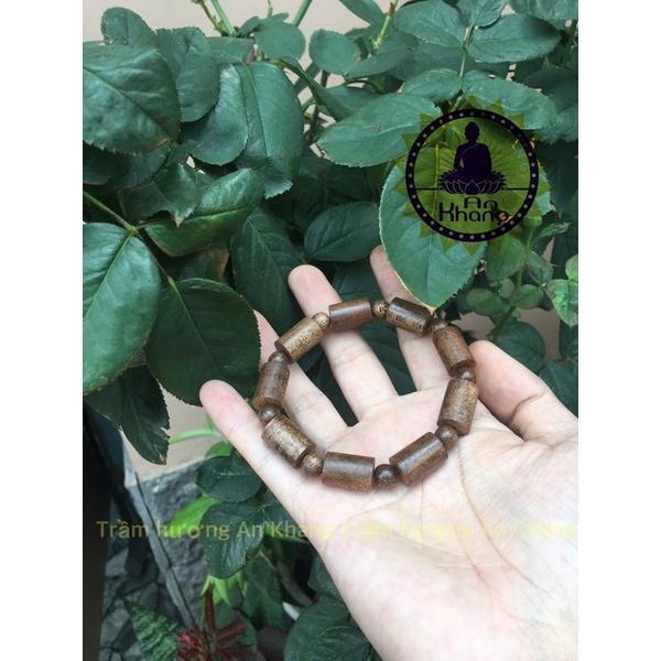 Vòng tay trầm tốc tự nhiên