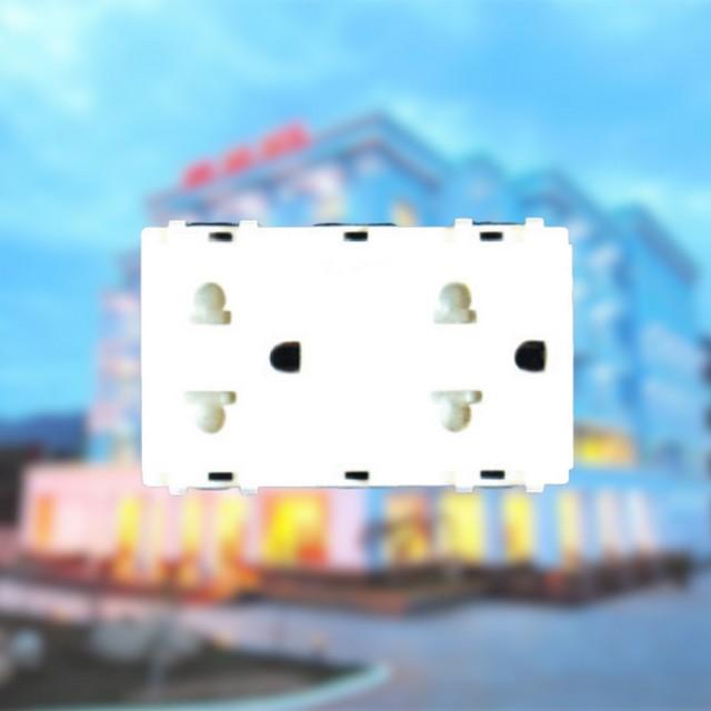 Ổ CẮM ĐÔI 3 CHẤU A50-A60 MPE