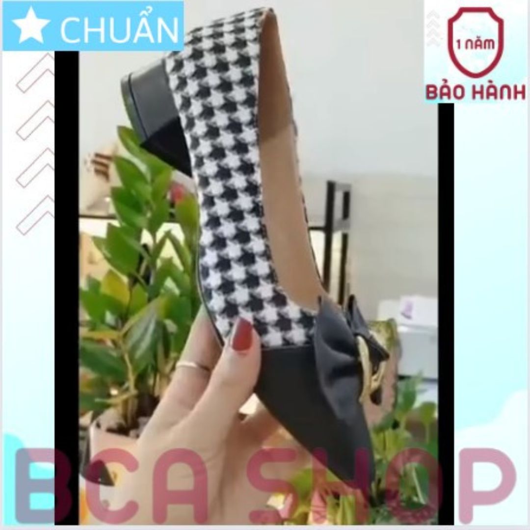 Giày Búp Bê Nữ 2p RO484 ROSATA Tại BCASHOP Mũi Nhọn Có Gắn Nơ Kèm Khóa Sành Điệu - Màu Đen