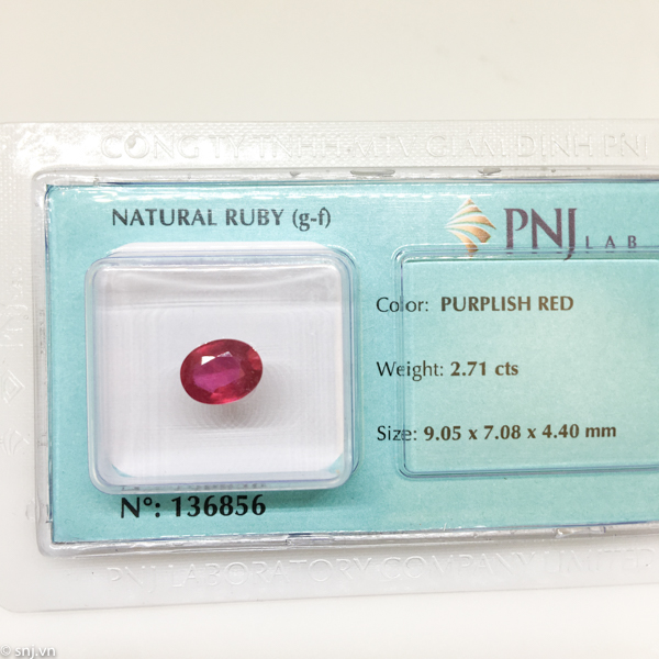 Viên ruby oval mài giác làm nhẫn mặt dây 2.71ct 136856