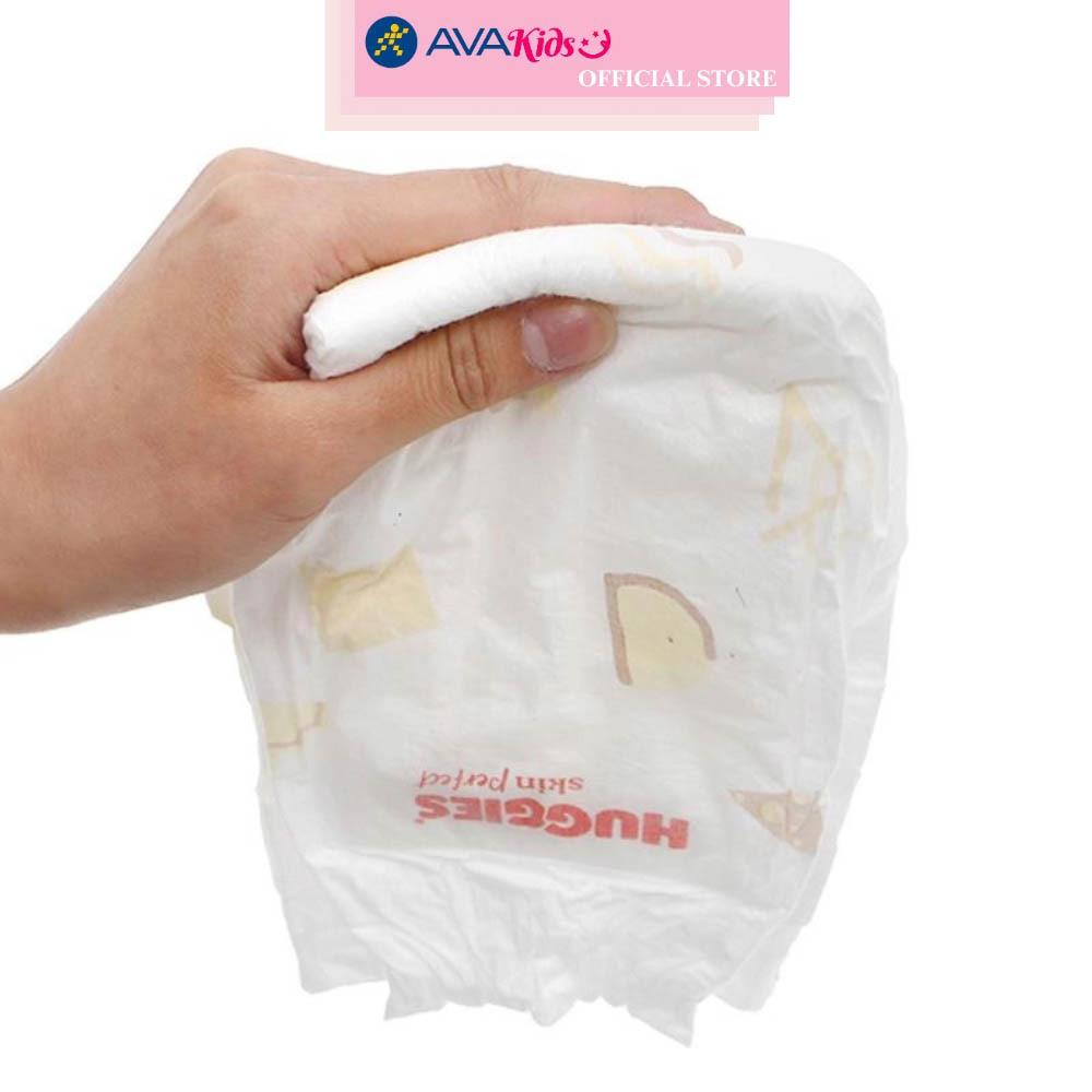 Tã dán Huggies Skin Perfect size M 76 + 3 miếng (6 - 11 kg) - Giao bao bì ngẫu nhiên