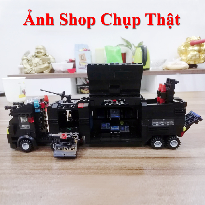 Bộ đồ chơi xếp hình cảnh sát Biệt Đội SWAT 8 in 3 với hơn 520 chi tiết với robot, máy bay, xe cảnh sát kèm sách hướng dẫn