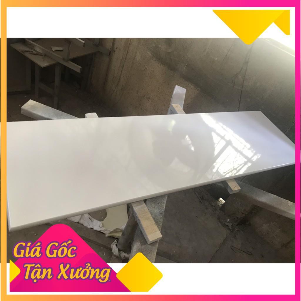 1 thanh kệ gỗ trang trí treo tường 30k sâu 20cm chọn kích thước mầu
