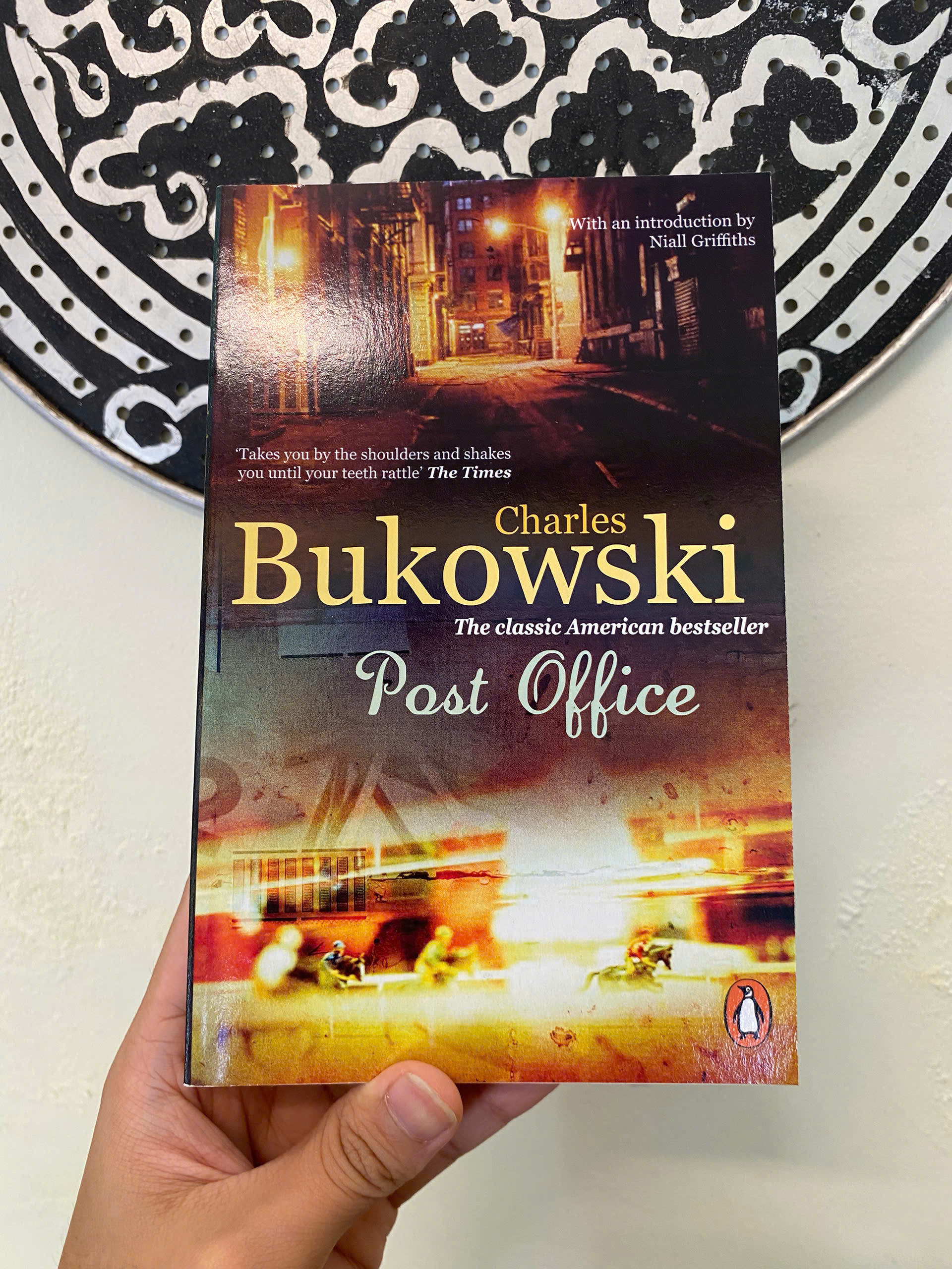 Sách - Post Office by Charles Bukowski | Fiction / Contemporary Novels / Ngoại văn Nhập khẩu