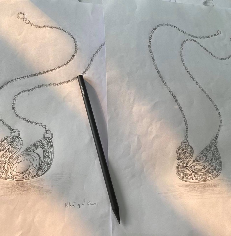 DÂY CHUYỀN MẶT THIÊN NGA ĐÍNH PHA LÊ XINH LUNG LINH