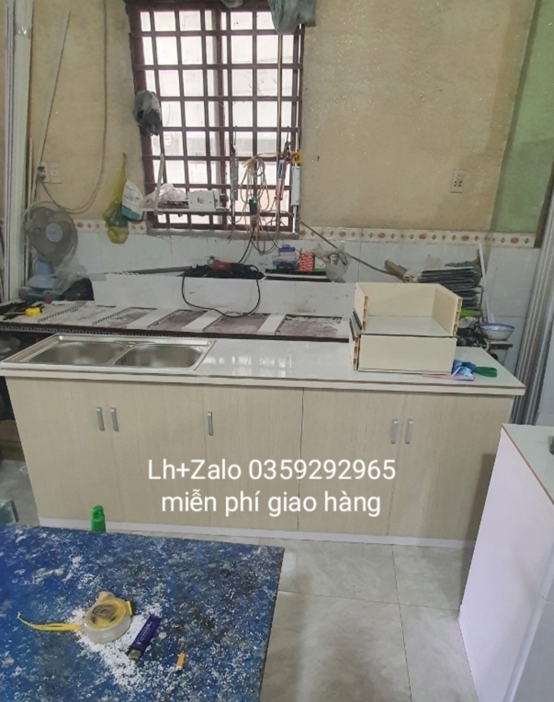 Tủ bếp mini nhựa đài Loan ốp mặt gạch sẵn bồn đôi