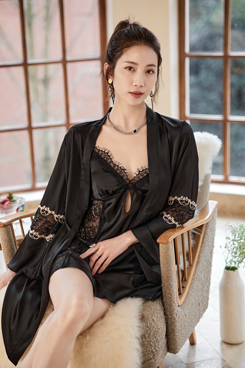 Váy Ngủ Hai Dây Ren Hoa Thanh Lịch (Kèm áo choàng) - B.Lingerie