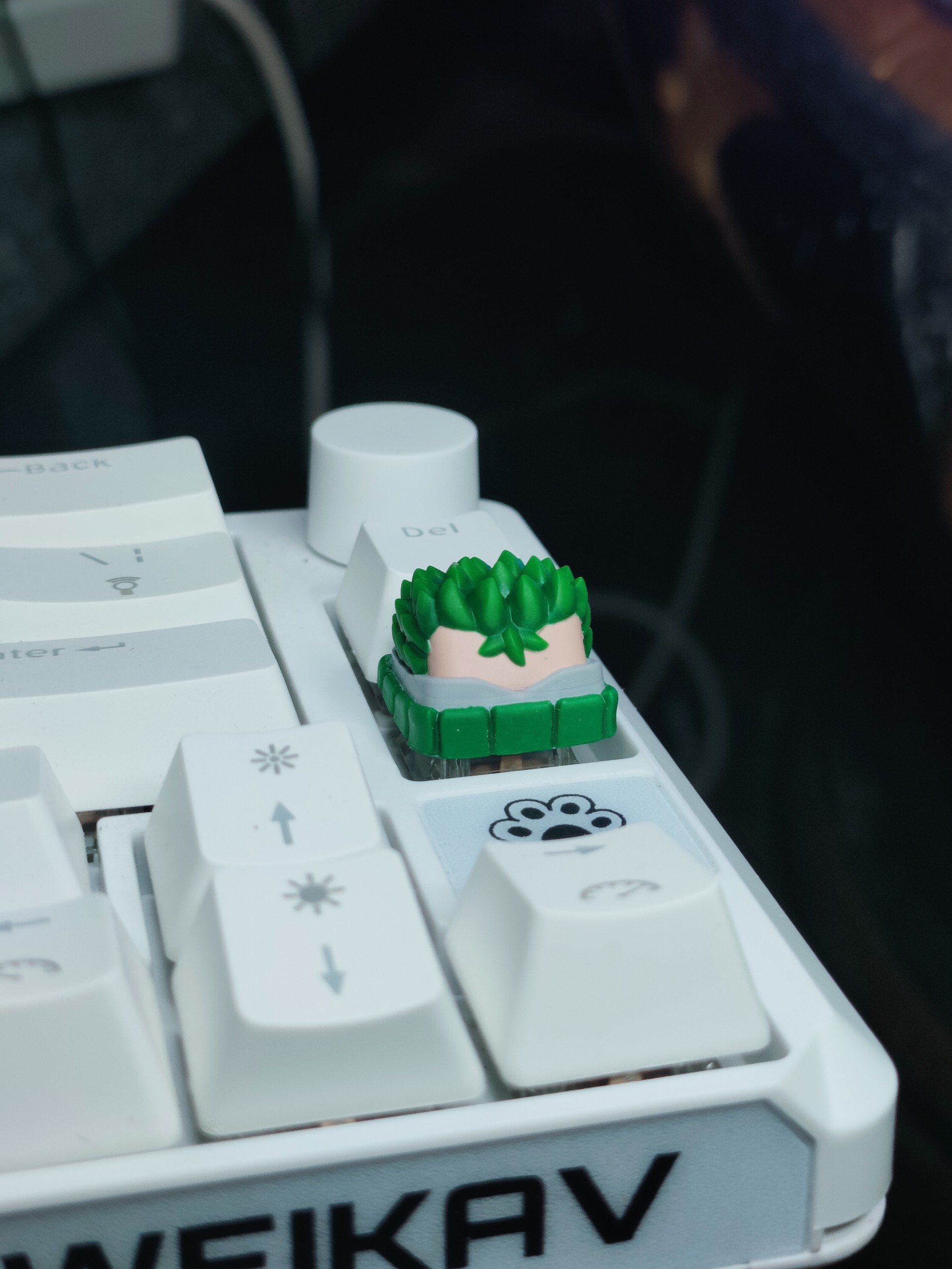 Keycap aristan onepiece (zoro) trang trí bàn phím cơ