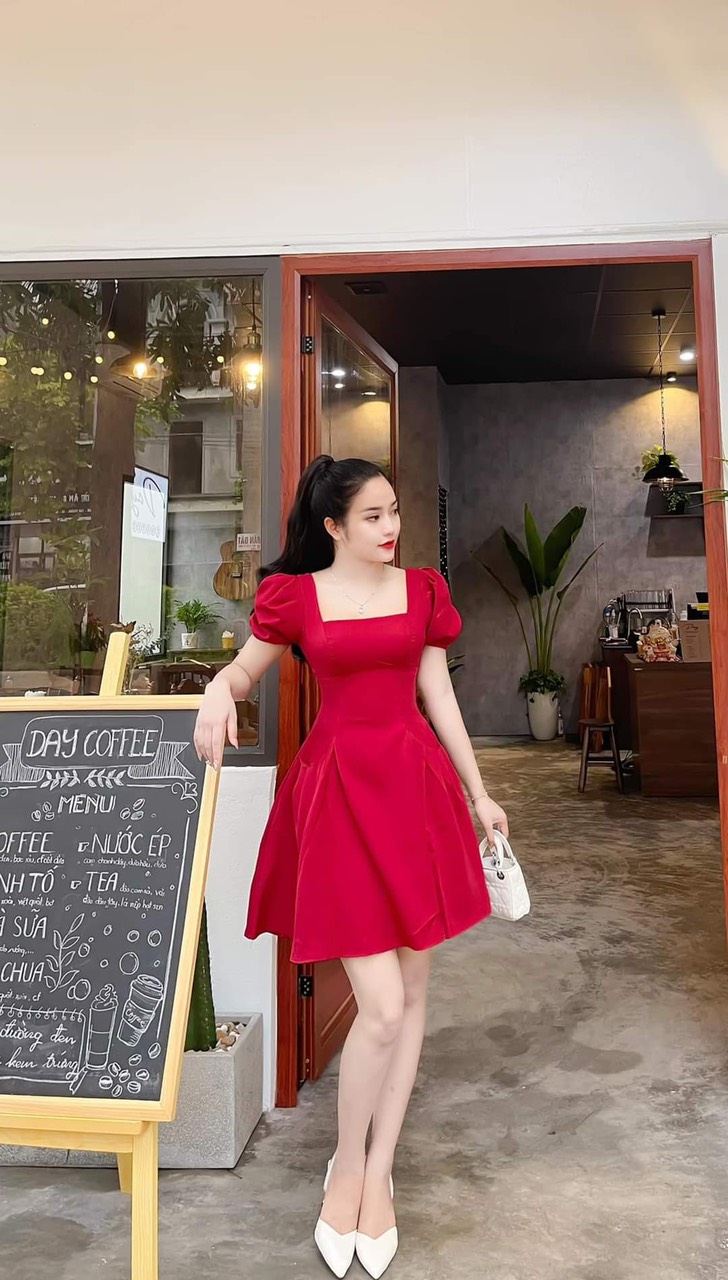ĐẦM XÒE TAY PHỒNG CÓ MÚT