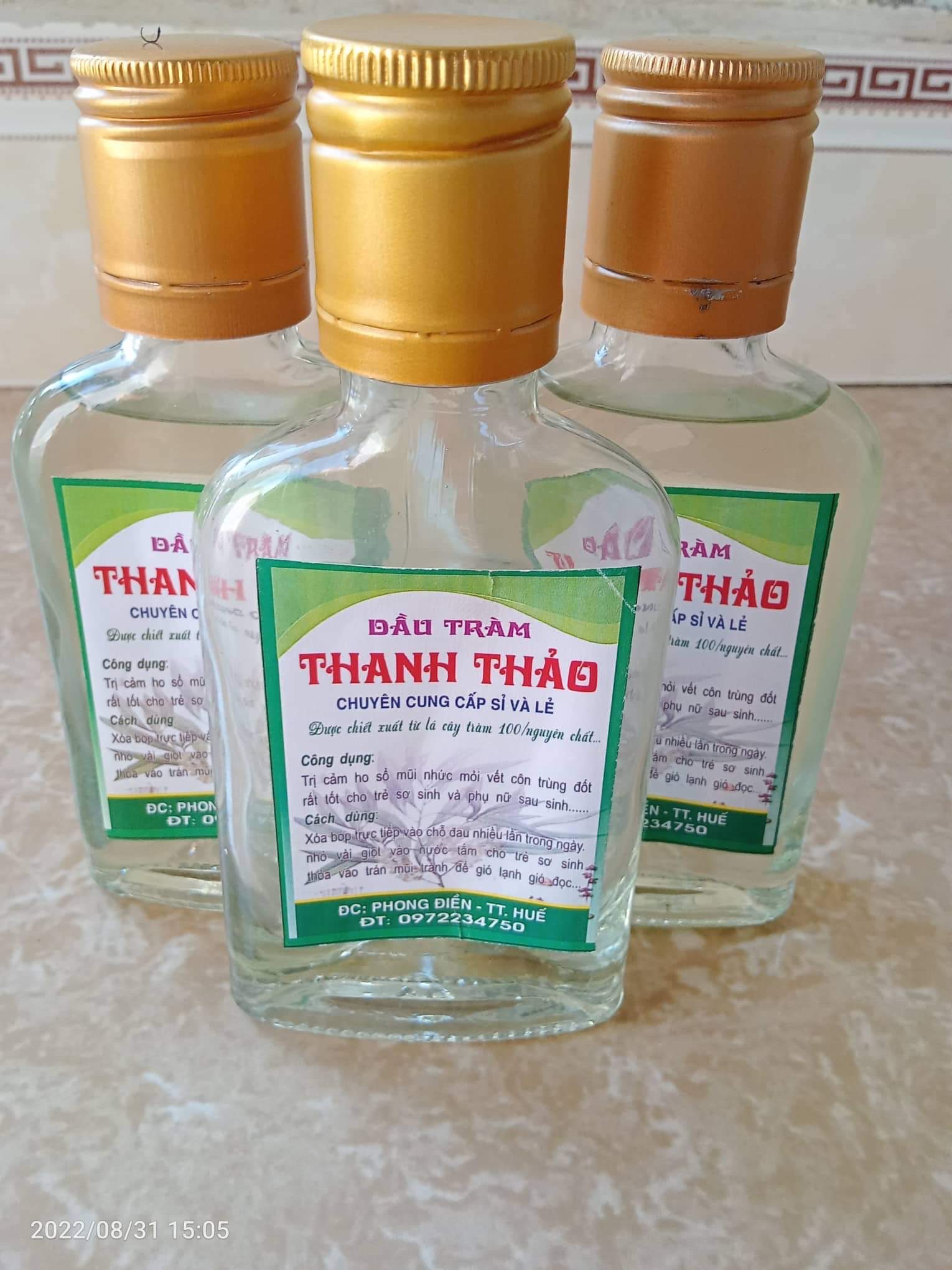 Dầu tràm Huế nguyên chất loại 1 ,chai 100ml , rất tốt cho trẻ nhỏ và người lớn , giúp thanh lọc không khí , xua đuổi các loại côn trùng chăm sóc và bảo vệ sức khỏe cho cả nhà