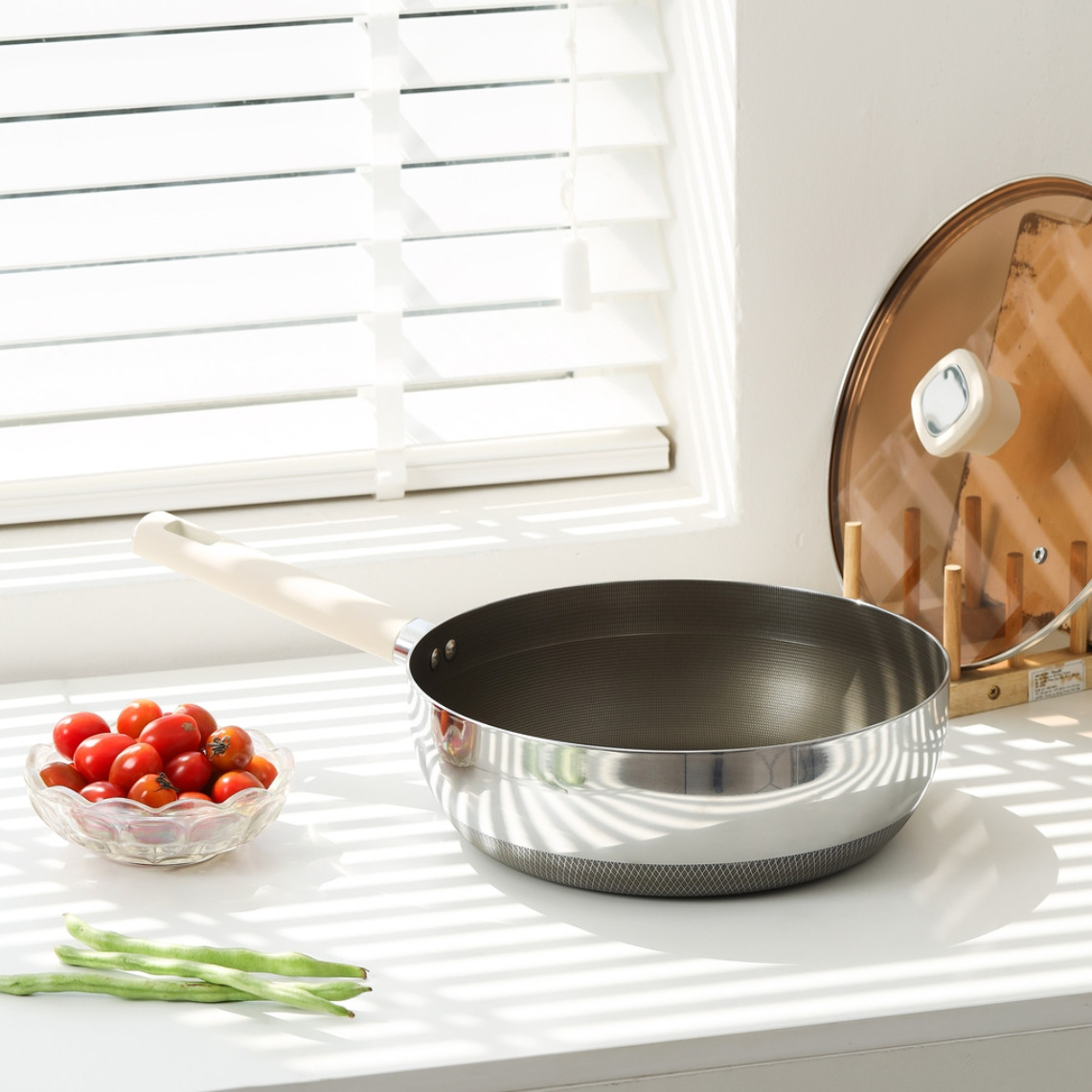 (NEW HOT) Chảo Chống Dính Sâu Lòng Titanium 28cm Aura Haatz HTA828 Có Vung Bảo Hành Chính Hãng 5 Năm